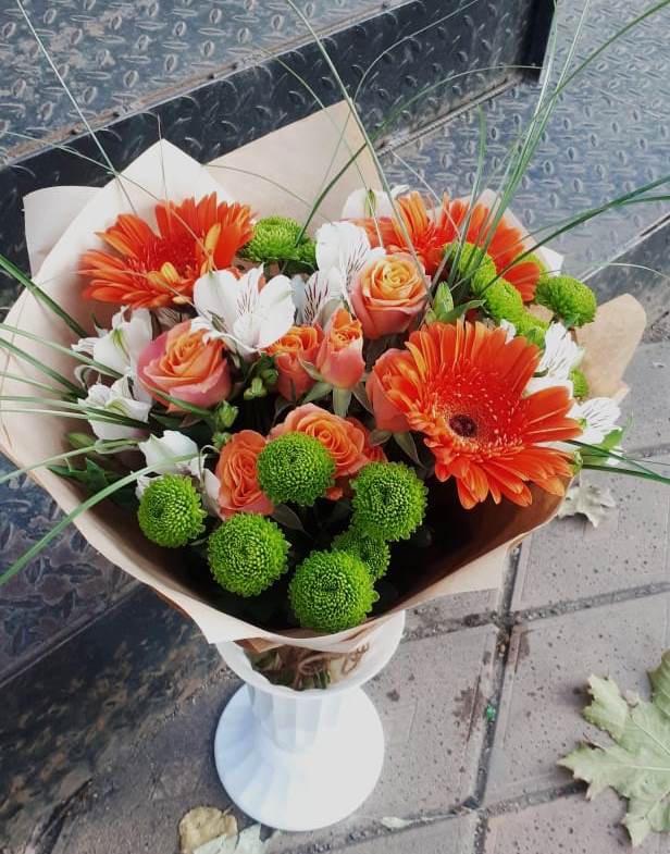Букет цветов из: Герберы, Хризантемы, Альстромерии и Розы в Щиграх