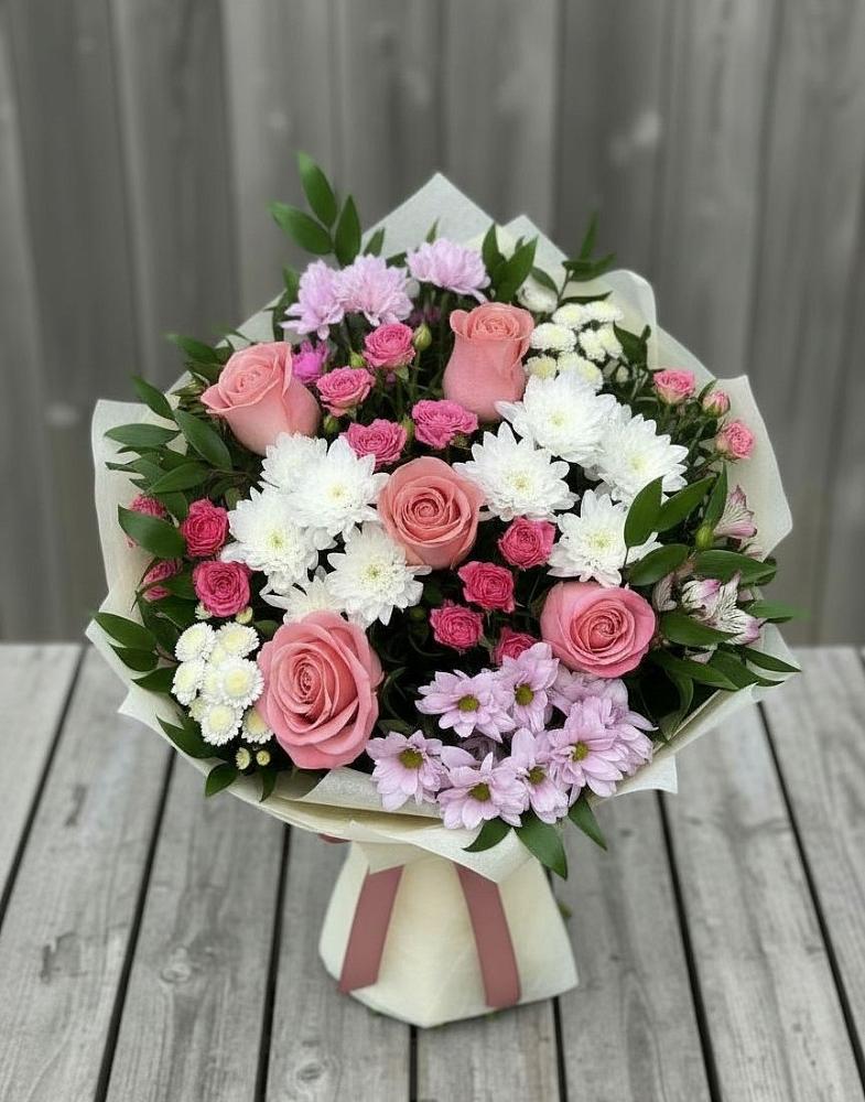 Букет цветов из: Альстромерии, Гвоздики, Розы и Хризантемы в Щиграх
