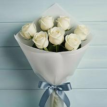 Букет 7 Белых роз Эдлесс Лав в Щиграх