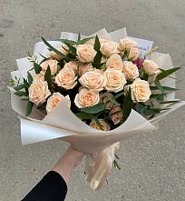 Букет Кремовые розы Латте в Щиграх