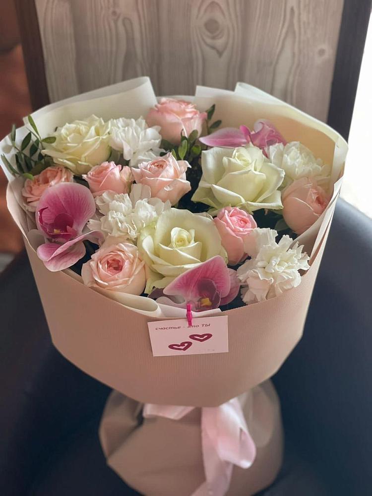 Букет цветов из: Орхидеи, Розы и Гвоздики в Щиграх