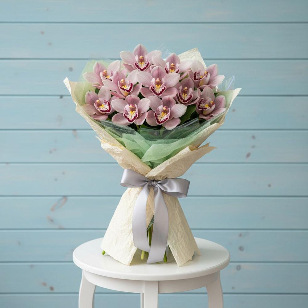 Букет цветов из: Орхидеи и Розы в Щиграх