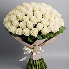Букет 101 беля роза Белоснежка в Щиграх
