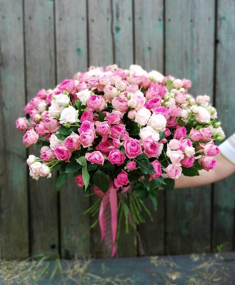 Букет Розовые кустовые розы Натали и Лав Лидия в Щиграх