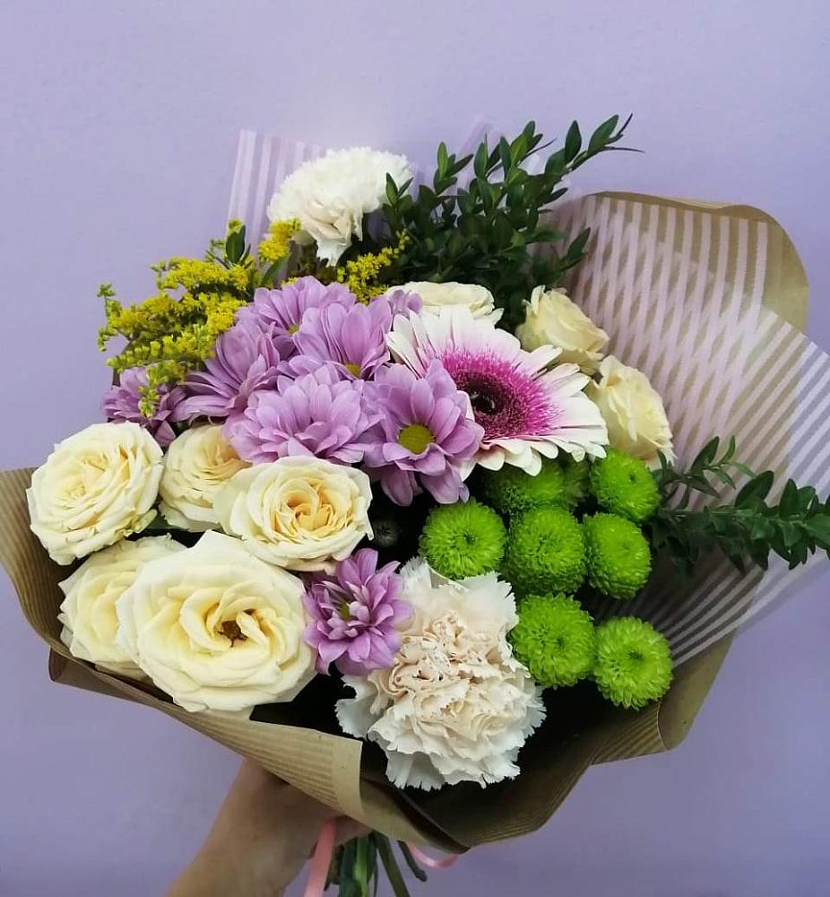 Букет цветов из: Хризантемы, Розы, Гвоздики и Герберы в Щиграх