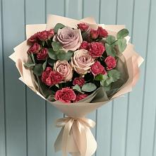 Букет цветов из:  Гвоздики и Розы в Щиграх