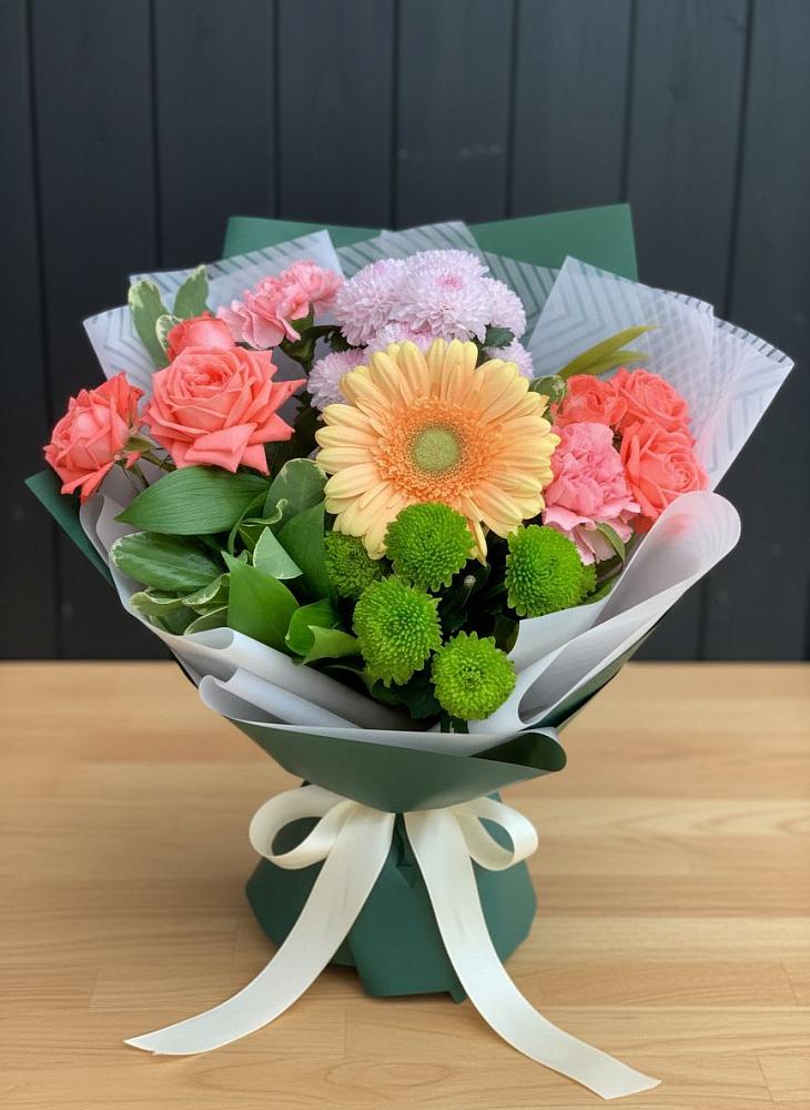 Букет цветов из: Гвоздики, Розы, Герберы и Хризантемы в Щиграх